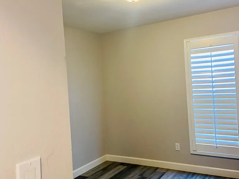 5585 E Pacific Coast Hwy #101 — Photo 12