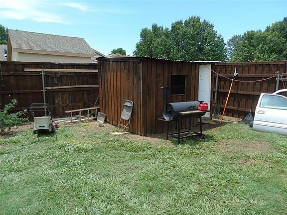 4th image of 2513 High Hollow Dr