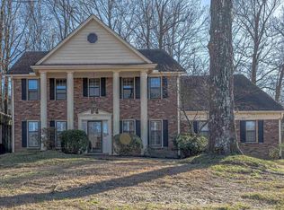 8883 Farmoor Rd, Germantown, TN 38139
