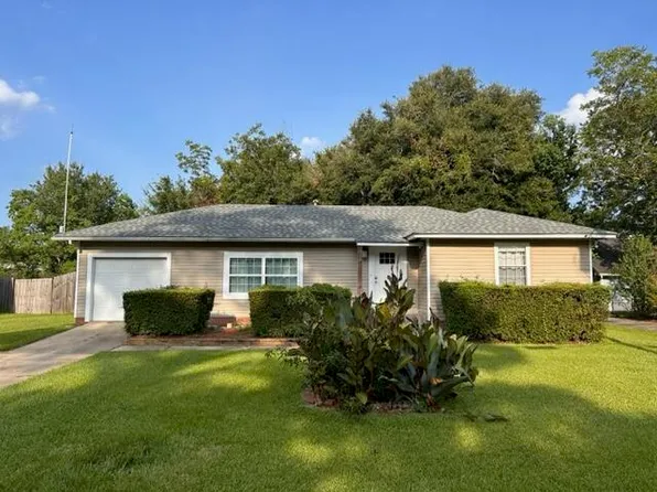 613 Meadow Lane Dr, Hattiesburg, MS 39401