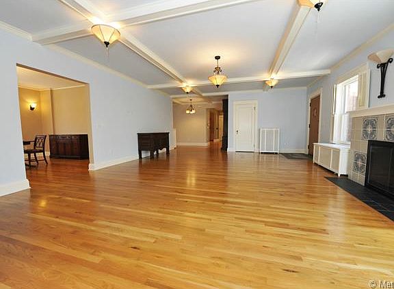 3rd image of 3100 E 7th Avenue Pkwy