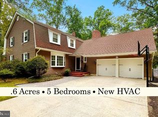 2 Hunters Dr, Cherry Hill, NJ 08003