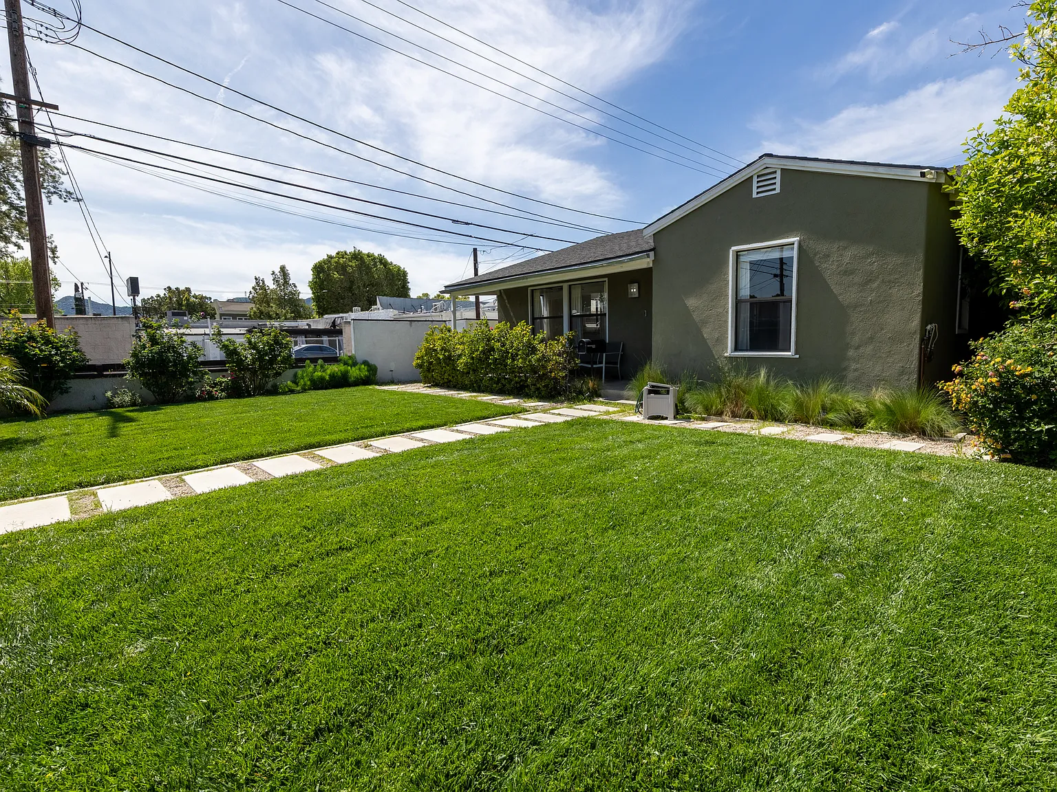 513 N Sparks St — Photo 3
