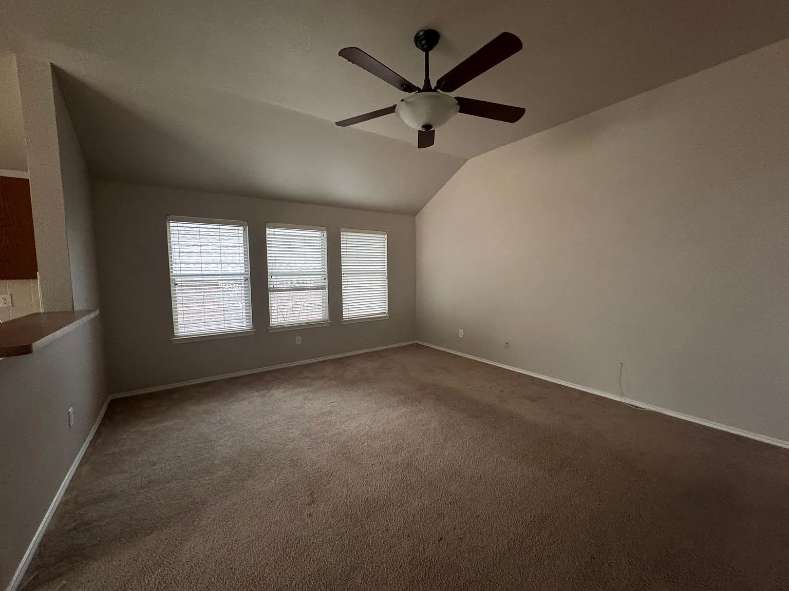 10429 Trevino Ln — Photo 2