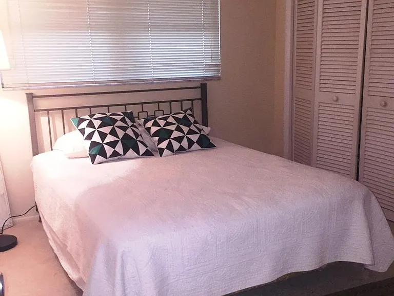 guest bedroom 1