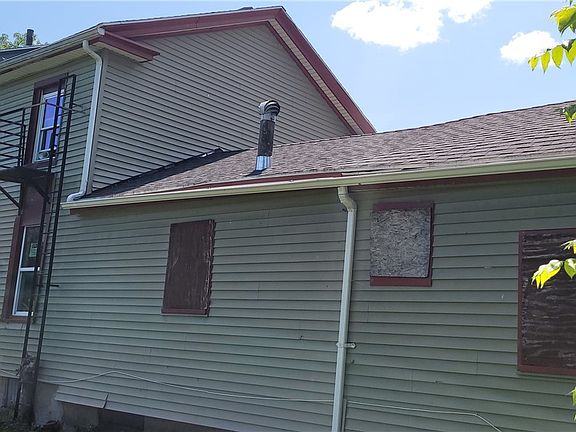 4th image of 741-743 Hudson Ave #741
