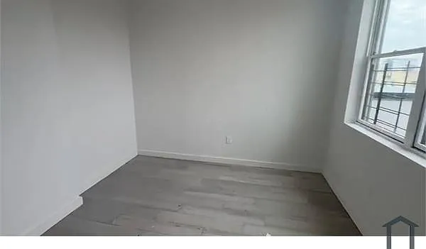 2783 Webb Ave #5A — Photo 8