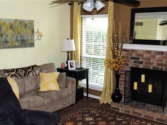2nd image of 108 Brookside Dr