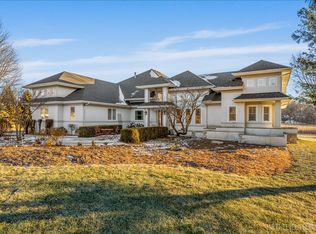 43W795 Willow Creek Dr, Elburn, IL 60119