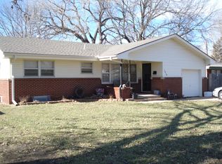 7818 W Quail Ln, Wichita, KS 67212