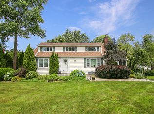 16 Adelphi Ave, Harrison, NY 10528