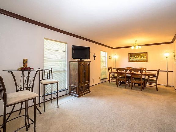 2nd image of 10615 Black Walnut Dr