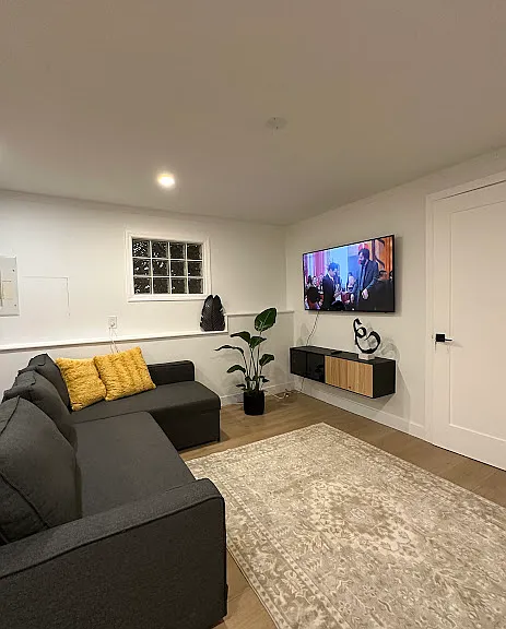 Burley Dr — Photo 19