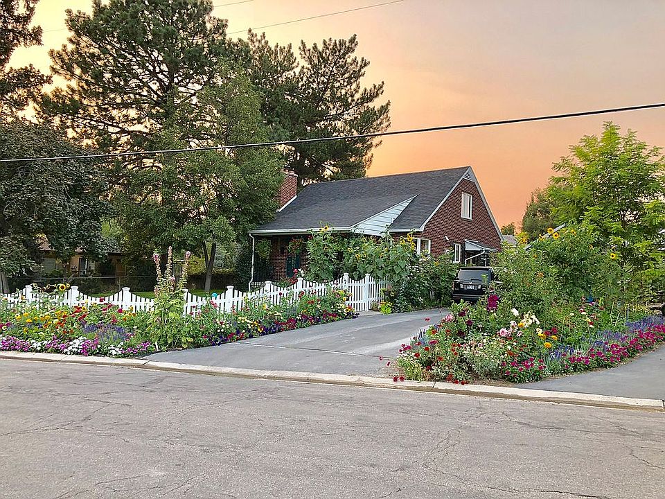 1st image of 1835 E Gunderson Ln