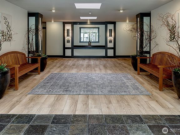 4th image of 500 Aloha Street #107
