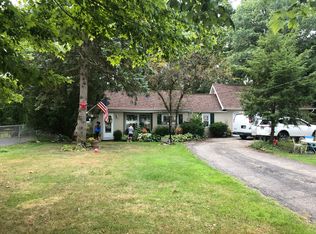 27377 2nd St, Westlake, OH 44145