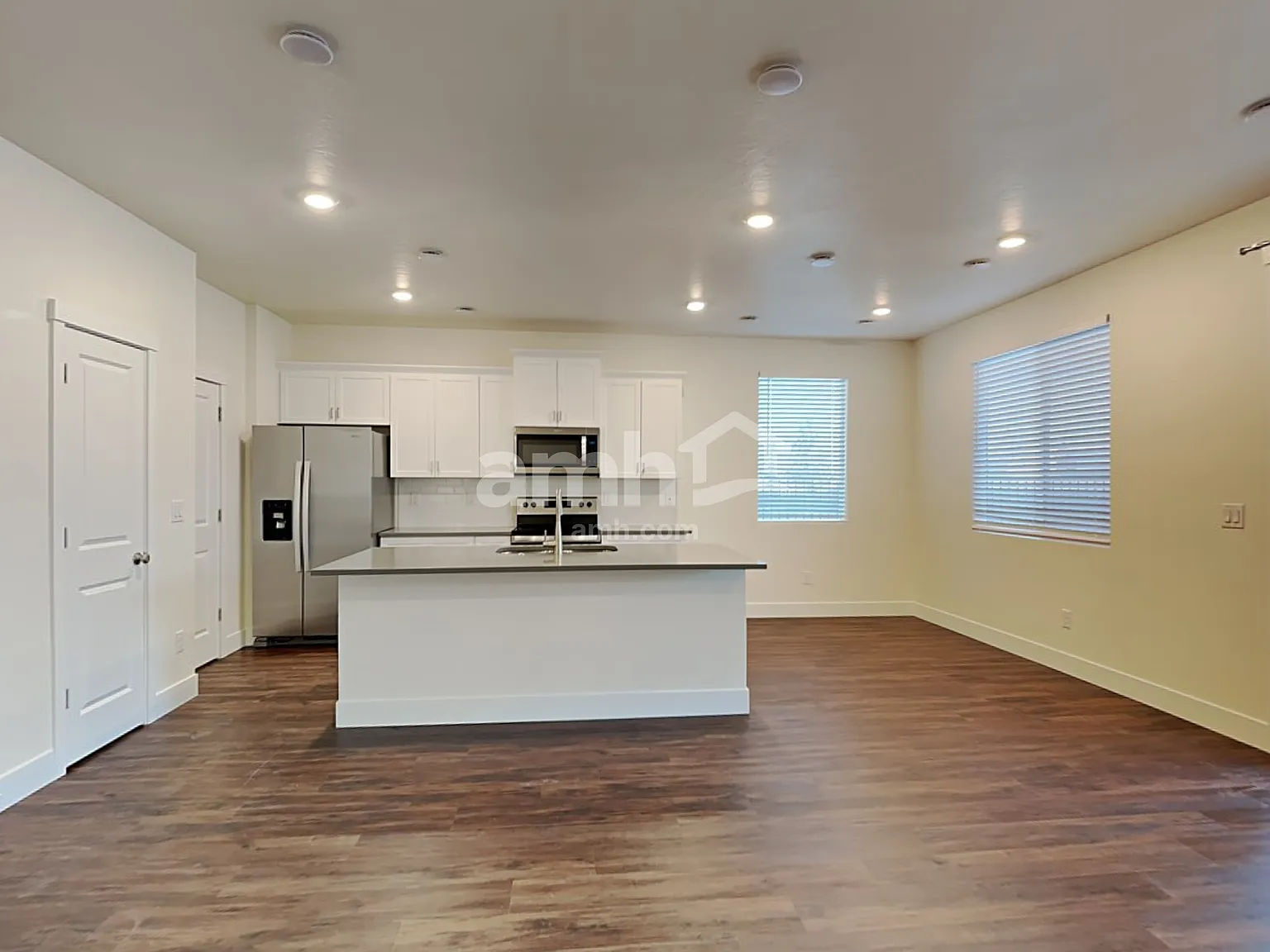 4 bed, 2.5 bath, 2179 sqft, $2,655 — Photo 4