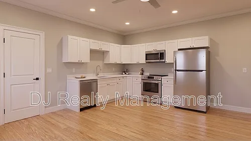 6 Endicott Ct #1 Photo 1