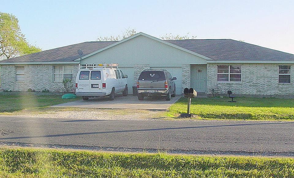 1st image of 17417 Fir Rd