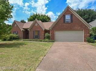 9051 Champlain Dr, Olive Branch, MS 38654