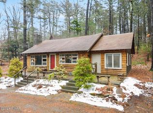 115 N Colony Cove Rd, Tafton, PA 18464