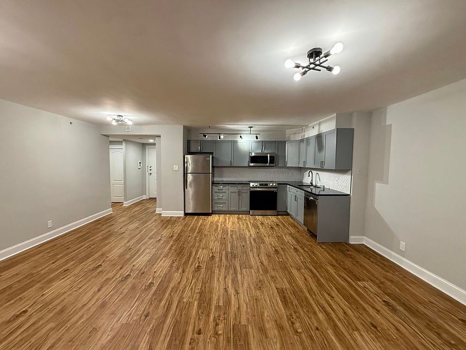 1st image of 60 Parkway Dr E APT 9B