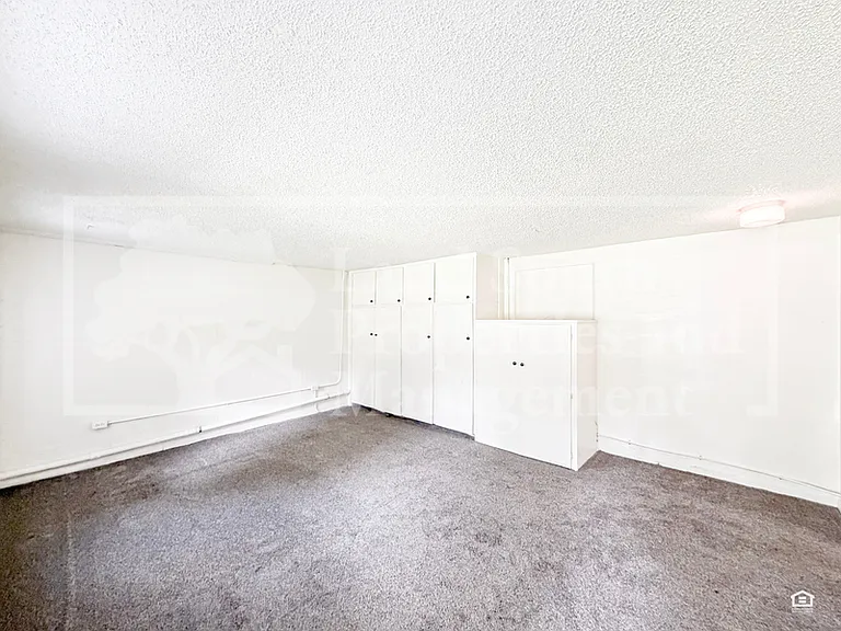 1030 Lakewood Ct #3 — Photo 4