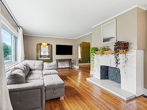 4th image of 7329 Scottwood Ave
