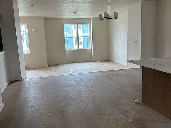 3rd image of 11366 S Watercourse Rd W #389