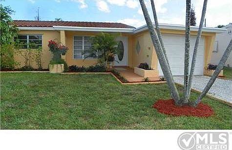 2nd image of 1150 SW 32nd St