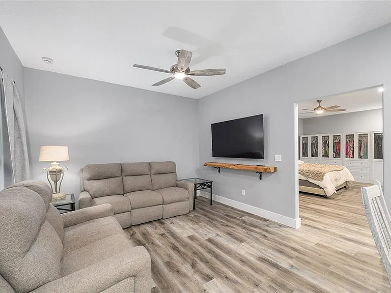 13869 S Highway 475 — Photo 30