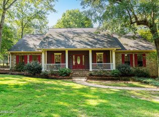 195 County Line Rd, Ellisville, MS 39437