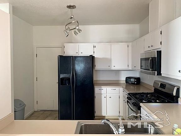4th image of 1892 Sierra Highlands Dr