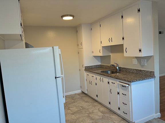 5th image of 1416 Regent St #4