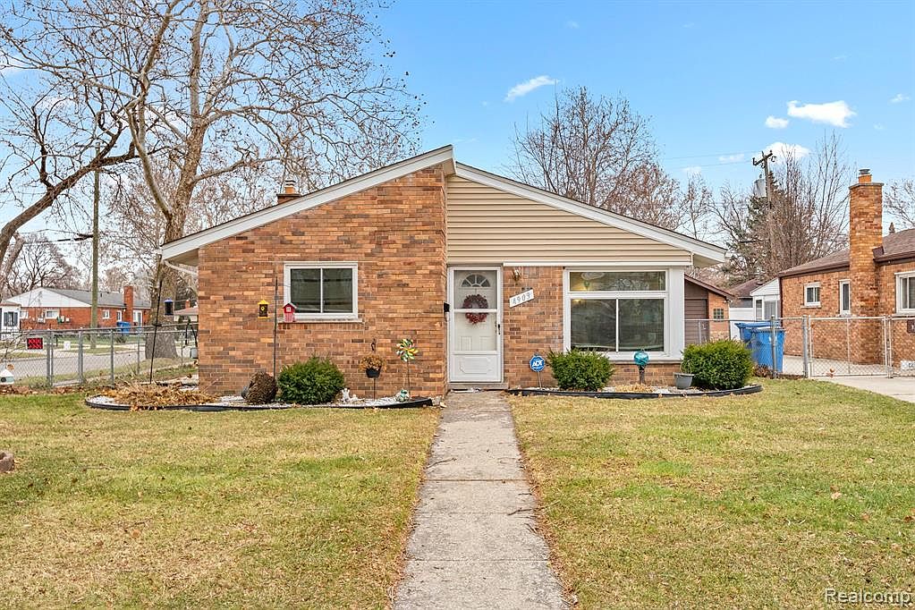 4903 Lincoln Blvd, Dearborn Heights, MI 48125 | Zillow