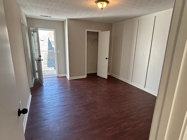 209 E Wilson St #91 — Photo 8