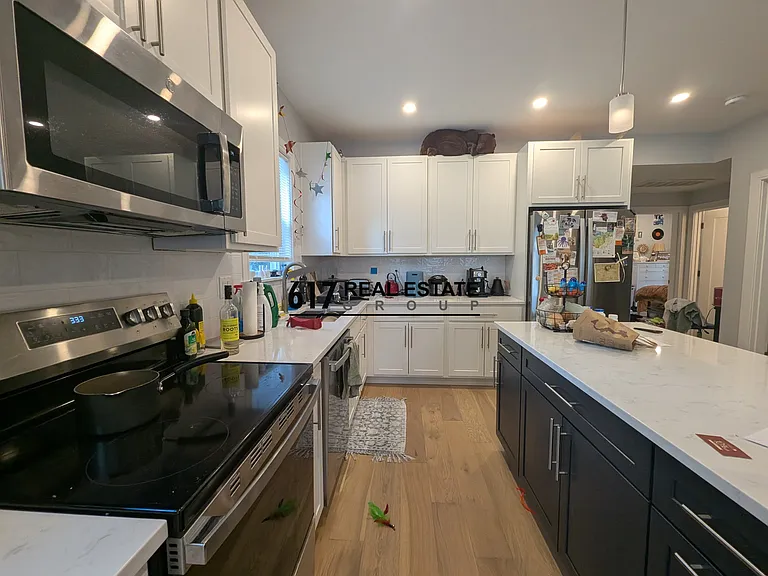 51 Fairbanks St — Photo 4