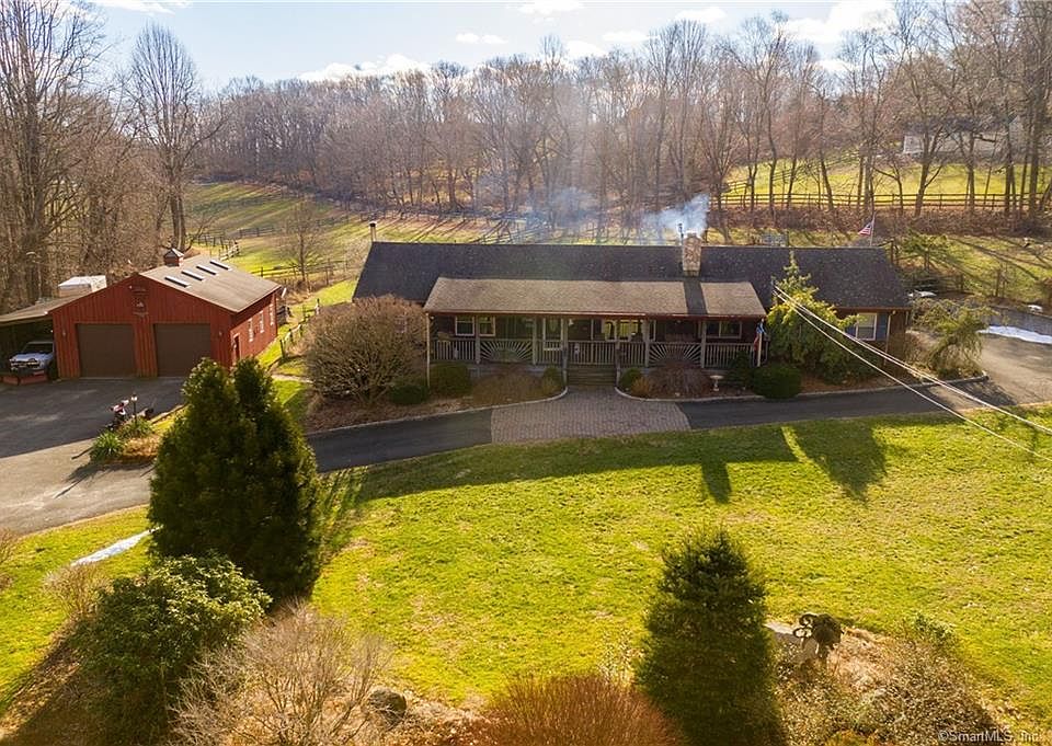 41 Castle Meadow Rd, Newtown, CT 06470 | Zillow