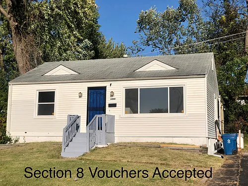 6000 Eaton Dr Photo 1
