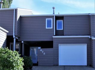 675 Hillside Dr, Dickinson, ND 58601