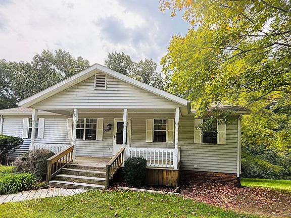 2nd image of 300-602 Ellett Rd #302