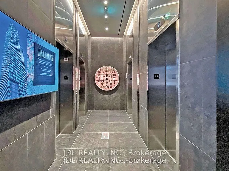 25 Richmond St E #408 — Photo 9