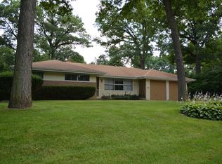 1718 E Maple Ridge Dr, Peoria, IL 61614