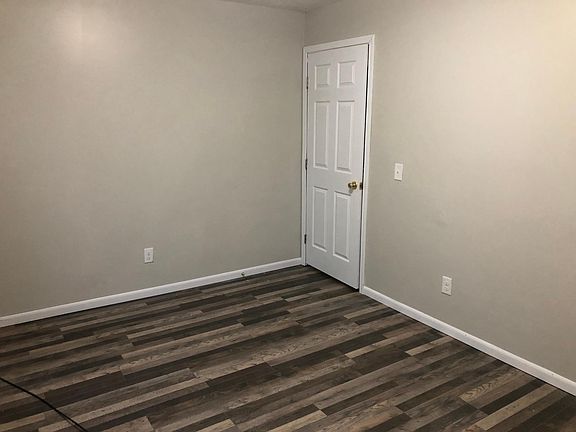 4th image of 4489 Ammon Ave #2B