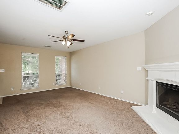 5th image of 1117 Sweetwater Dr