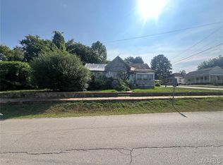 302 Vine St, Doniphan, MO 63935