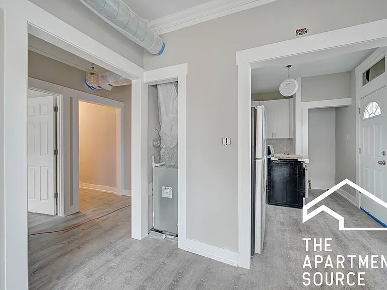 6521 N Newgard Ave #3D — Photo 2
