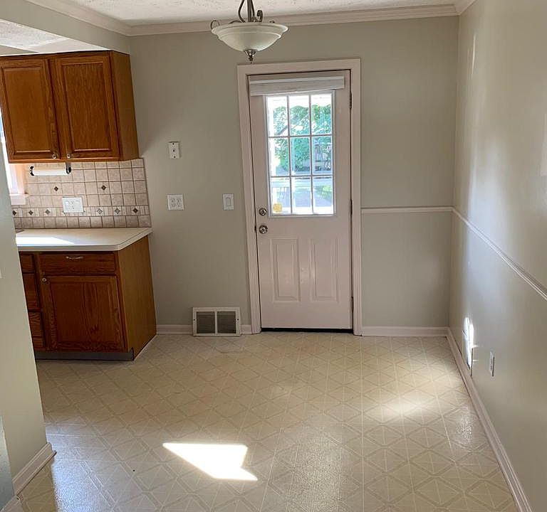 31328 Bayridge Blvd, Willowick, OH 44095 Zillow