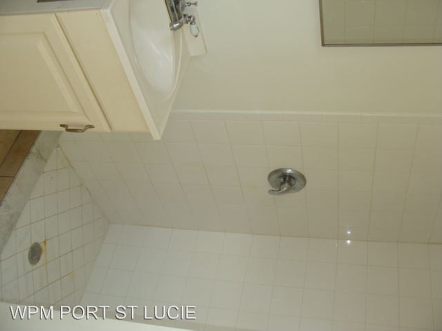 2nd image of 3101 NE West End Blvd APT 10