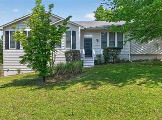 2693 Hawk Dr NE, Marietta, GA 30066